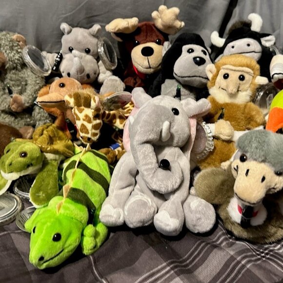 Lot Of 22 Vintage Coca Cola International Plushies All With Tags - No Duplicates - Picture 1 of 6